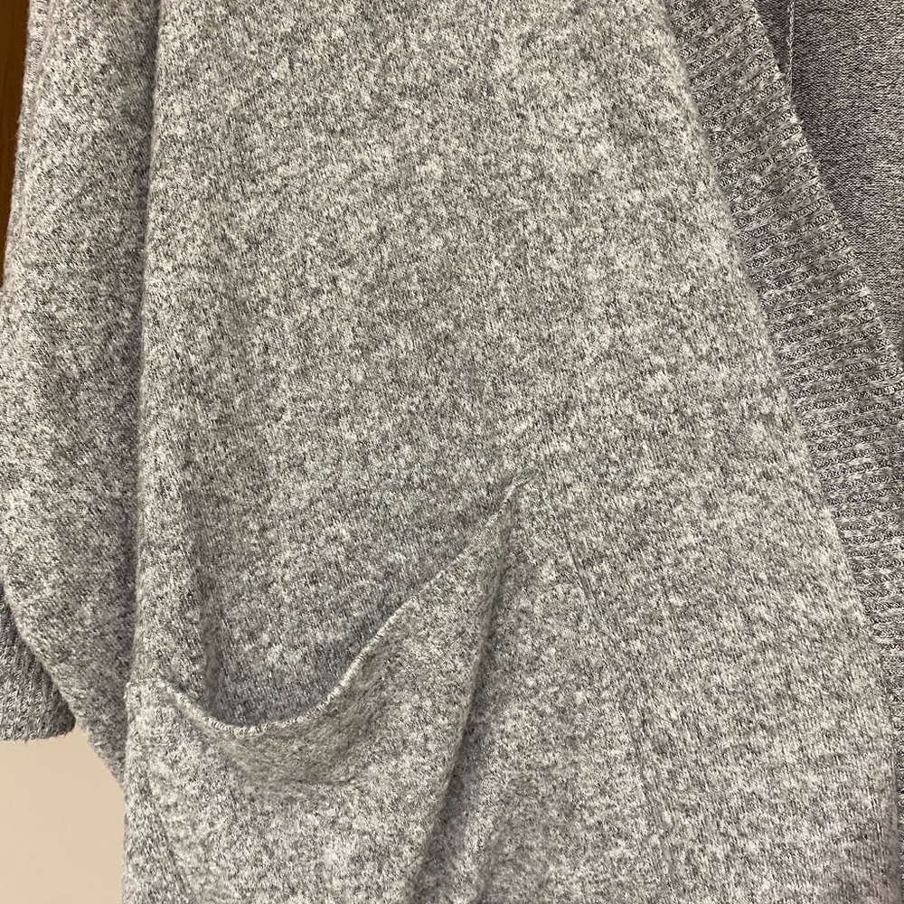 Flaunt Boutique Gray Speckled Cardigan - Picture 5 of 12